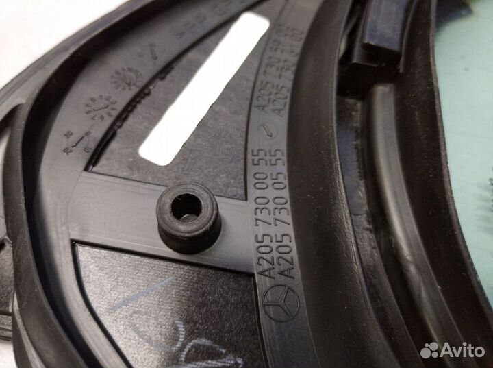 Стекло двери задней левой Mercedes C-klasse W205 2