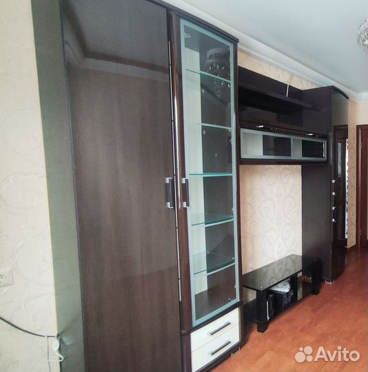 Стенка в гостиную