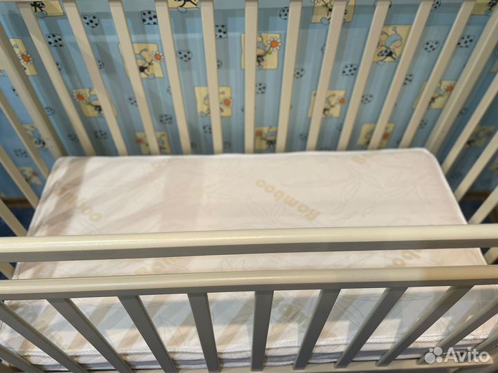 Детская кроватка