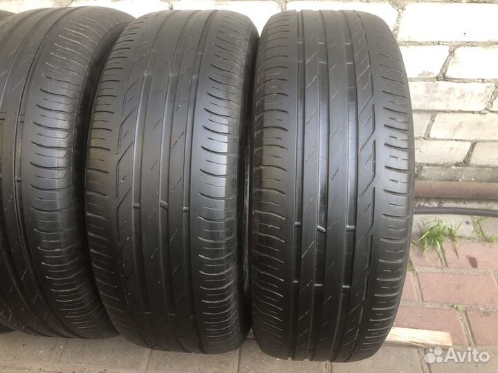 Bridgestone Turanza T001 215/60 R16 95V