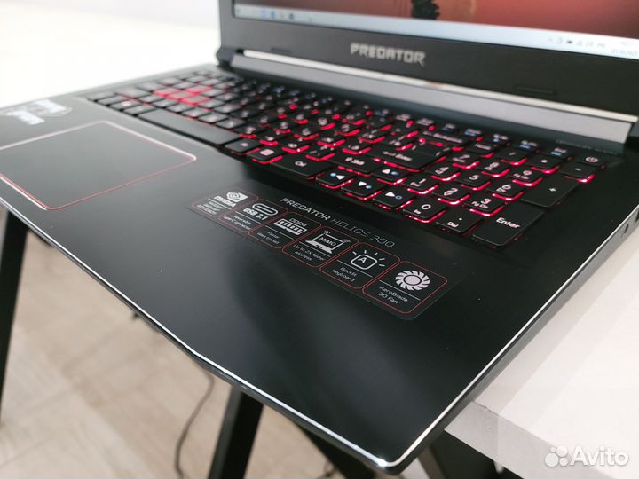 Игровой ноутбук Acer Predator i7-gen7/GTX1050ti