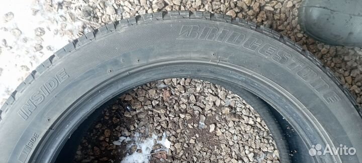 Bridgestone Blizzak Ice 225/50 R17