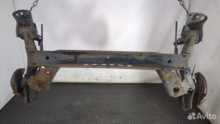 Балка подвески задняя Skoda Octavia (A7)