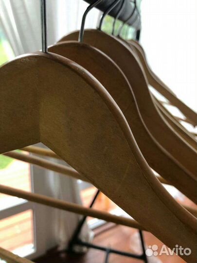 Деревянные плечики