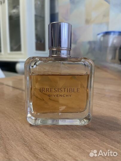 Парфюмерная вода Givenchi