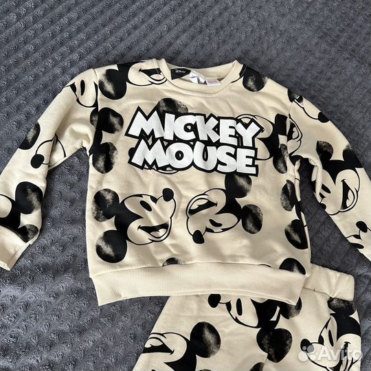 Костюм Zara новый