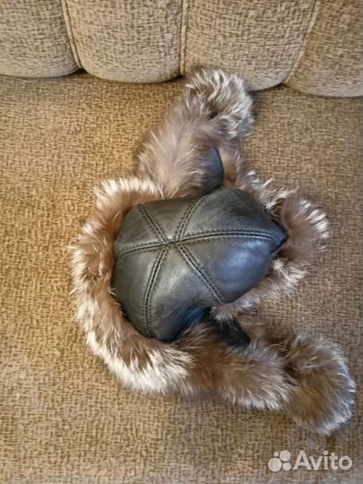 Шапка кожаная с мехом