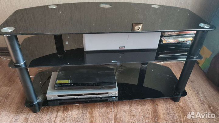 Стеклянная тумба