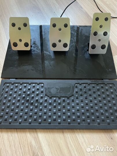 Игровой руль 900 градусов 3 педали и кпп