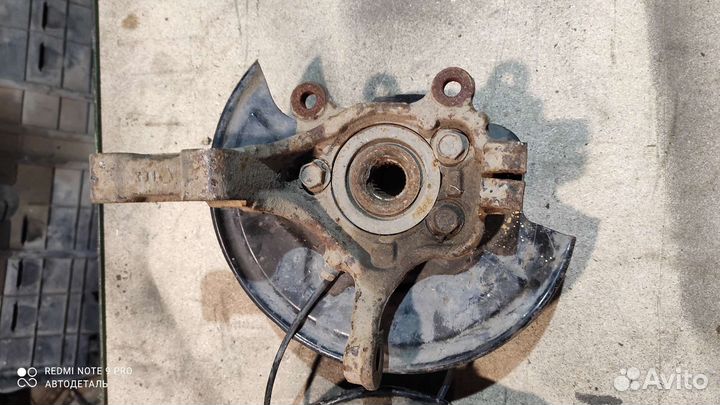 Поворотный кулак Nissan Tiida, ad, wingroad. 2008