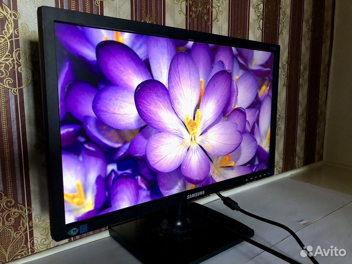 Samsung 20‘ с DVI(Hdmi)