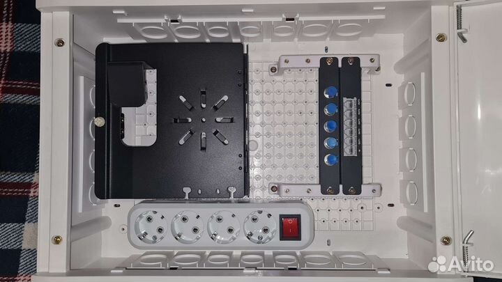 Бокс мультимедийный 420х320х150