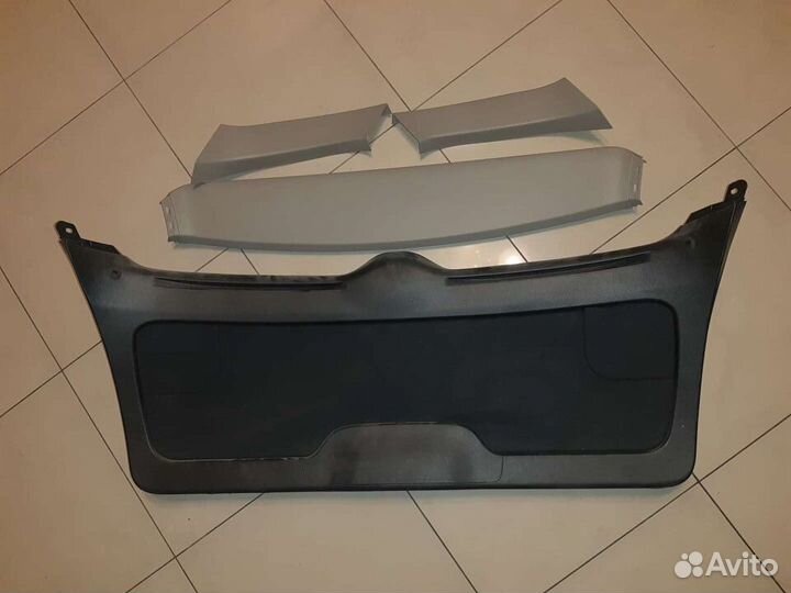 Обшивка 5-й двери Subaru Outback 2007 г.в