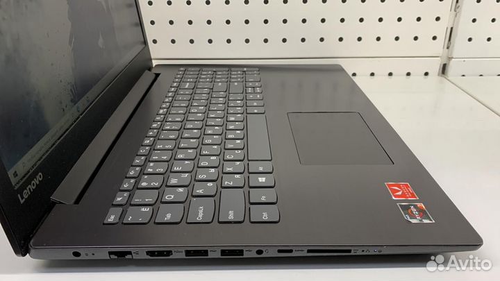 Витринный игровой Lenovo без следов эксплуатации