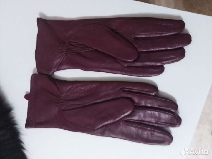 Перчатки женские кожаные новые