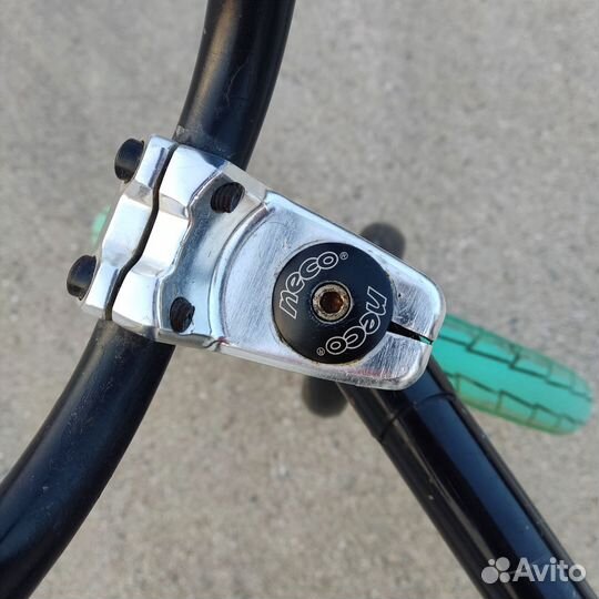Трюковой велосипед BMX