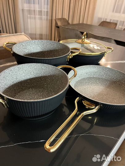 Набор кастрюль новый