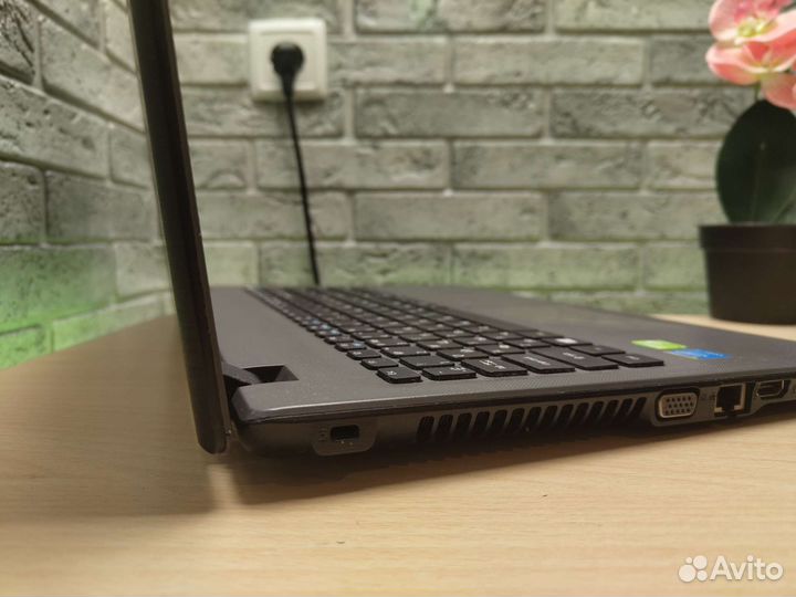 Хороший ноутбук Acer 15.6, i5, Geforce