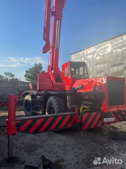 Като 30т автокран