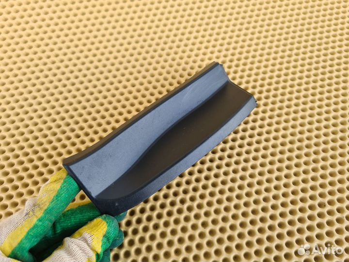 Накладка фонаря задняя правая Infiniti Fx Qx70 S51