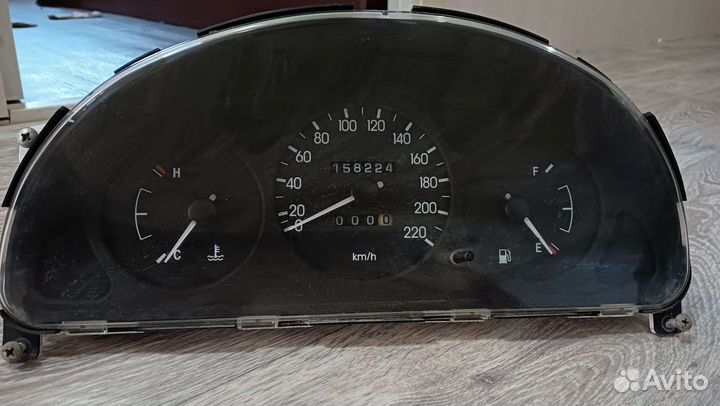 Продам приборную панель