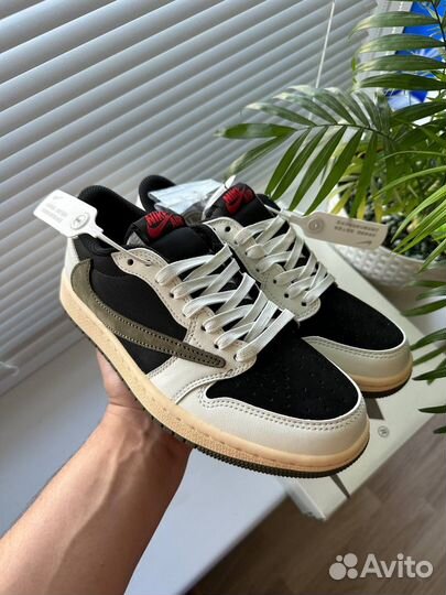 Nike air Jordan 1 low Travis Scott olive