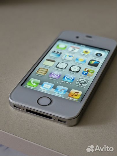 iPhone 4S, 16 ГБ