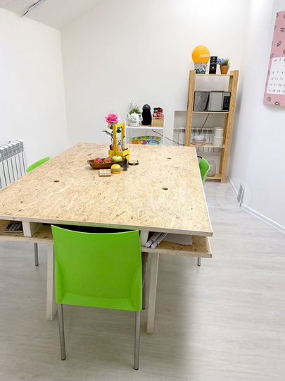 Рабочее место в офисе коворкинг, 54 м²