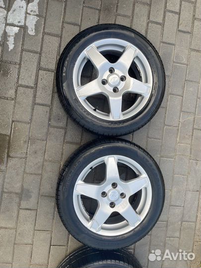 Комплект колес на солярис Pirelli Cinturaro P1