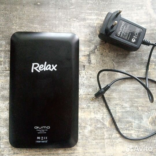 Электронная книга/планшет Qumo Relax