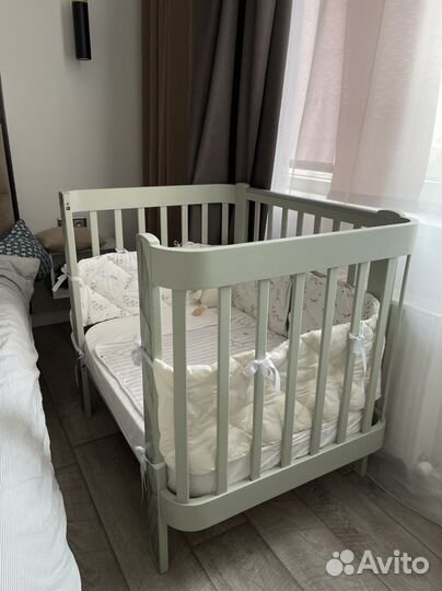 Детская кроватка с маятником Люлька mommy love