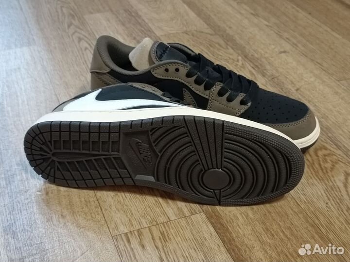 Кроссовки nike air jordan 1 low travis scott