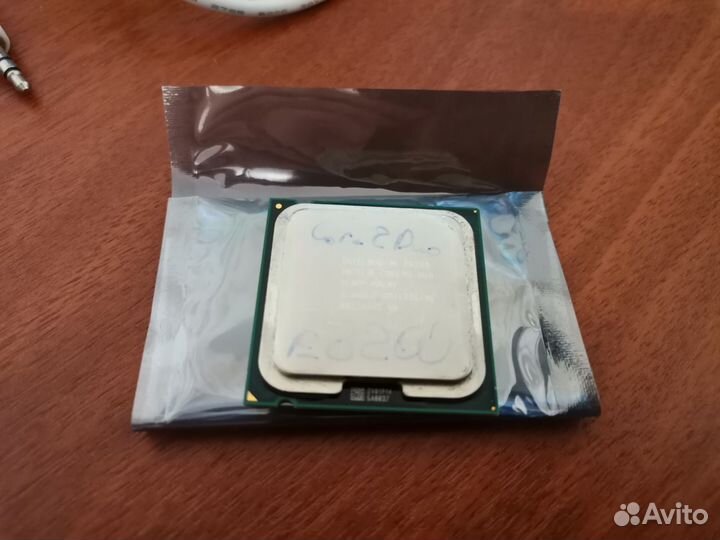 Процессор intel core 2 DUO E8200 2.66GHZ