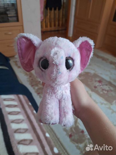 Игрушечный слон