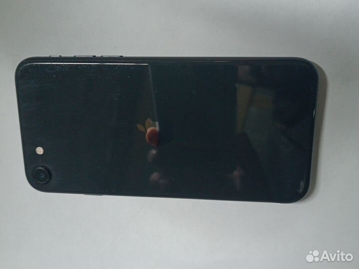 iPhone SE (2020), 128 ГБ