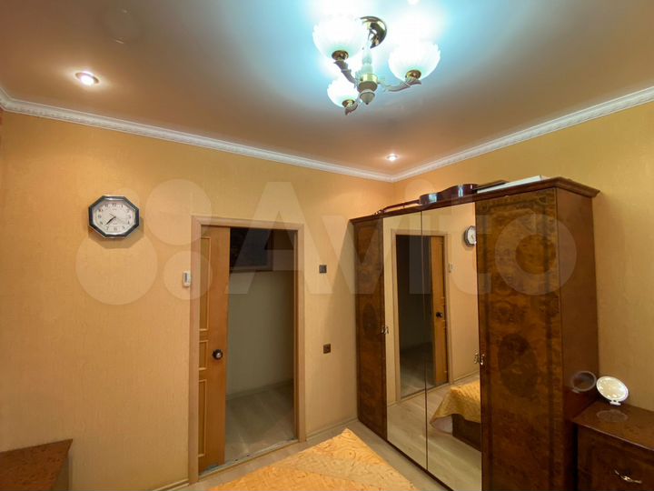 4-к. квартира, 94 м², 6/9 эт.