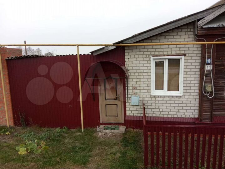 Дом 52 м² на участке 10,8 сот.