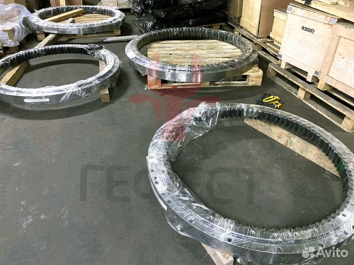 Поворотный круг Komatsu PC200LC-8 206-25-00200