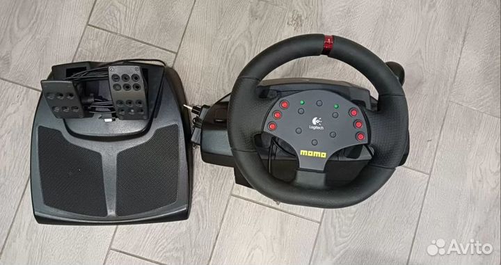 Logitech momo racing