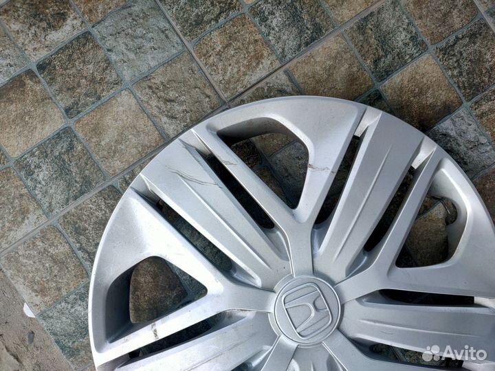 Колпаки на honda Fit