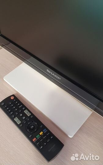 Телевизор Sharp LC-19LE430 19