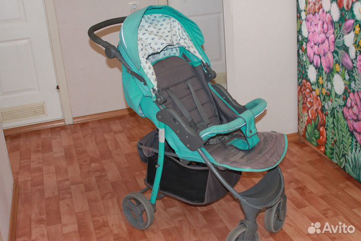 Прогулочная коляска