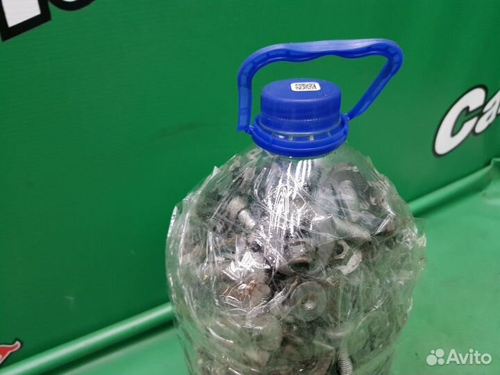 Болты Audi Q5 8R cdnc 2011