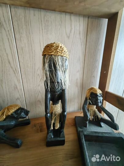 Африканские статуэтки из дерева