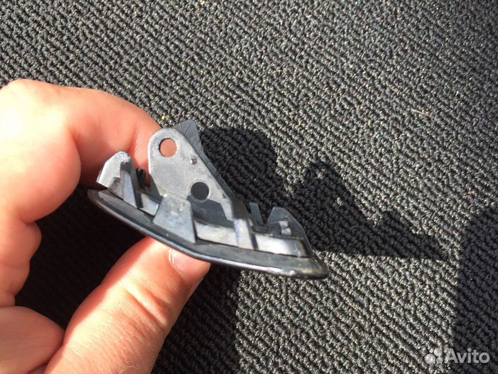 Заглушка омывателя фар touareg GP рестайлинг