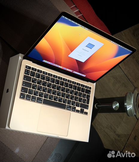 Apple MacBook Air 13 M1, 20 циклов, новый