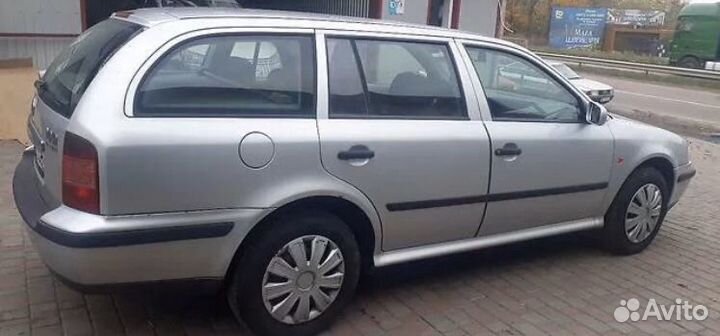 Шкода Октавия 2000г 1.6 двигатель