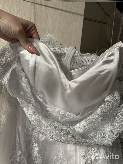 Свадебное платье