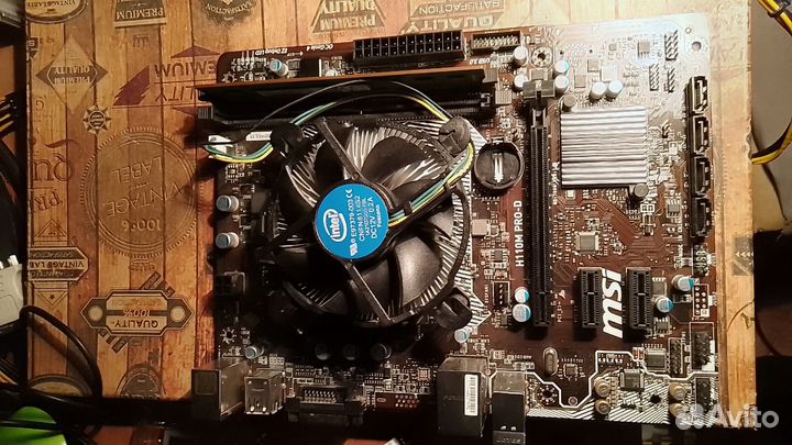 Материнская плата 1151 с процессором и памятью 4гб