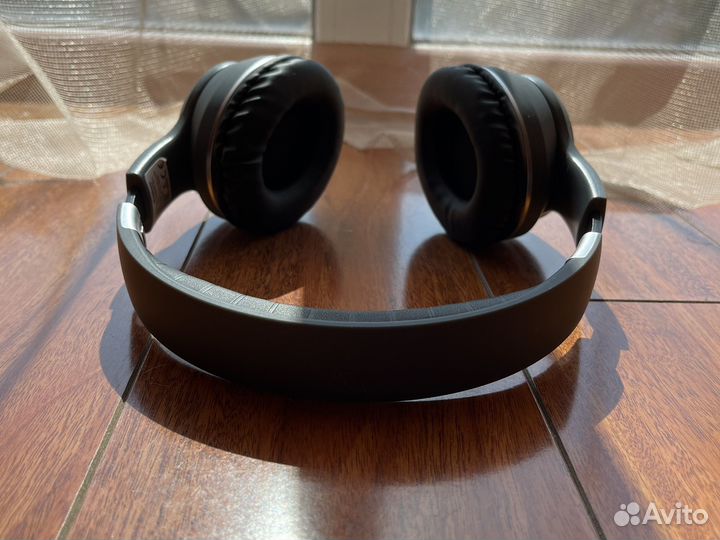 Беспроводные наушники